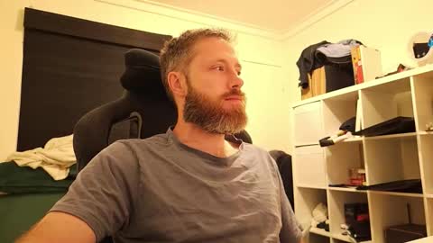 Snapshot of j0hnny_thunder chatting on October 14, 12:01 pm Johnny Thunder online show from October 14, 12:01 pm