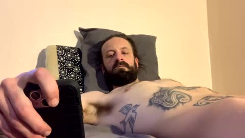 Snapshot of j_boogie_mane chatting on December 19, 10:21 pm j boogie online show from December 19, 10:21 pm