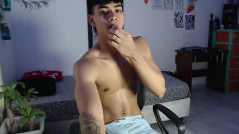 jack160724 online show from November 6, 7:39 pm