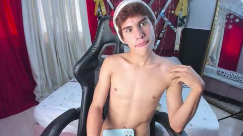 jacobelord online show from December 13, 7:53 pm