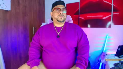 daddy sir master bear online show from September 21, 2:12 am