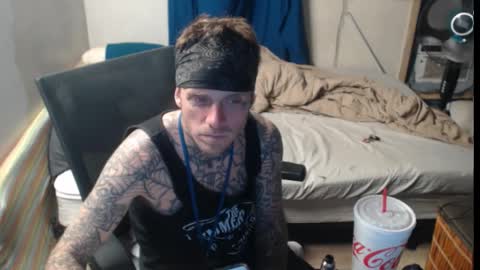 showingitoff online show from November 9, 4:38 am