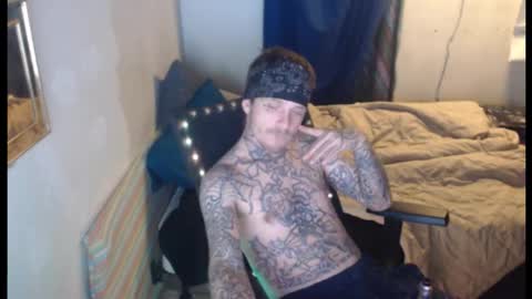 showingitoff online show from November 20, 5:40 am