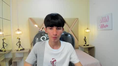 Snapshot of jake_evanss_ chatting on September 29, 3:27 am JAKE online show from September 29, 3:27 am