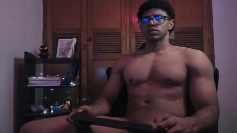 jake_hill1 online show from September 23, 5:40 am