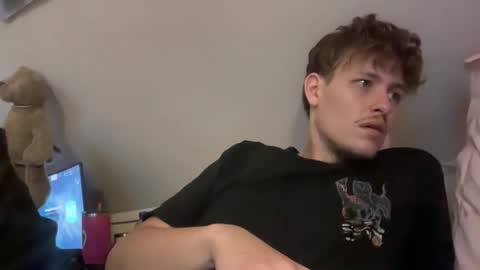 jake_jackson1 online show from December 21, 5:48 am