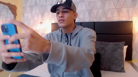 jakemoxleey online show from February 21, 2:48 pm