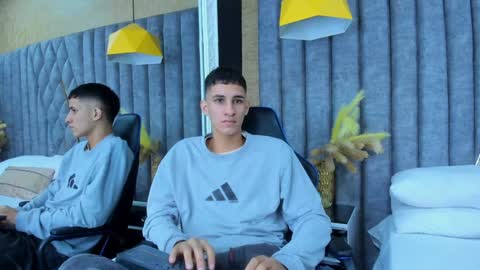 jakemoxleey online show from December 14, 1:06 pm