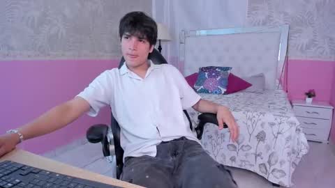 Jake online show from November 25, 2:08 pm