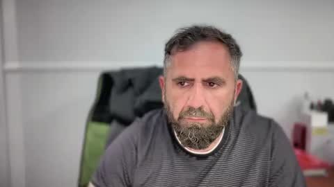 jam0786 online show from October 31, 12:01 am