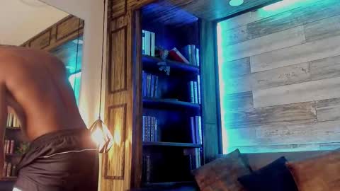   online show from November 1, 11:31 pm