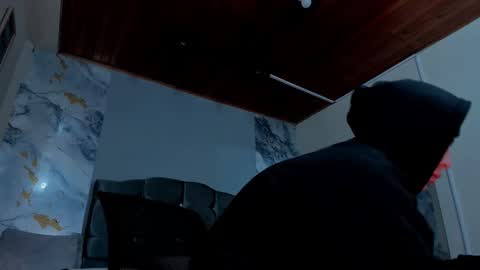 james_adamss_ online show from February 2, 2:14 pm