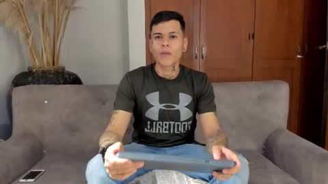 Jamesinked  online show from December 3, 3:12 am