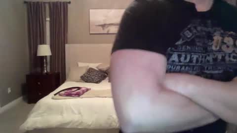 Snapshot of jamesmckendree chatting on March 5, 2:46 am jamesmckendree online show from March 5, 2:46 am