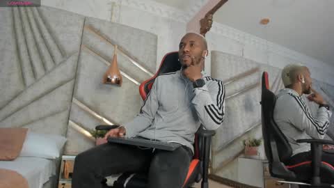 James  online show from February 7, 12:17 pm