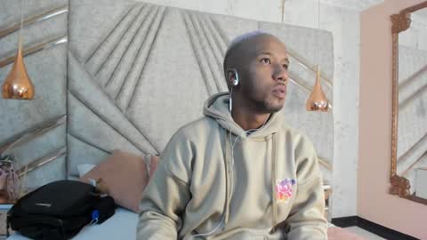 James  online show from February 8, 11:01 am