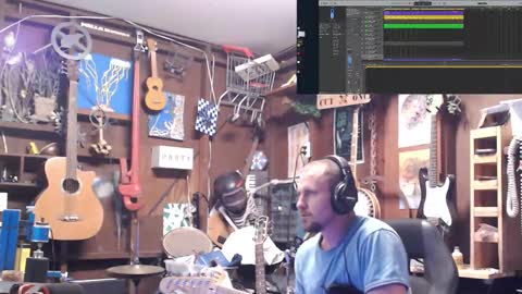 Snapshot of jameswebbscope chatting on October 22, 6:39 am Jameswebbscope online show from October 22, 6:39 am