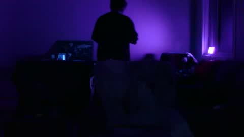 Snapshot of jameswolf777 chatting on October 4, 12:21 pm jameswolf777 online show from October 4, 12:21 pm