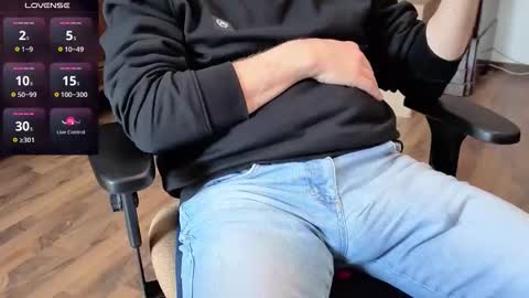 Jan Martin online show from April 2, 9:39 am