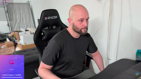 Jasontoohardholly online show from February 12, 4:51 am