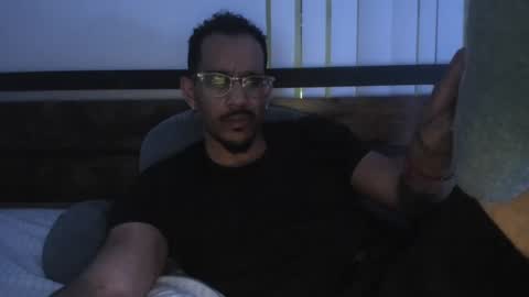  Jorge  online show from February 8, 3:30 am