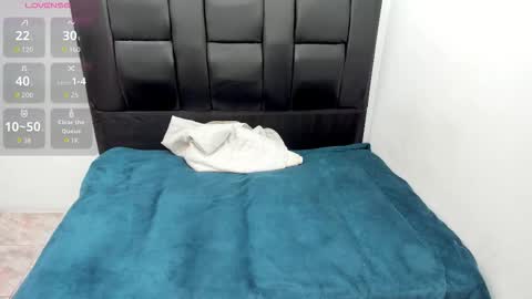 javierdiisousa online show from October 26, 6:43 pm