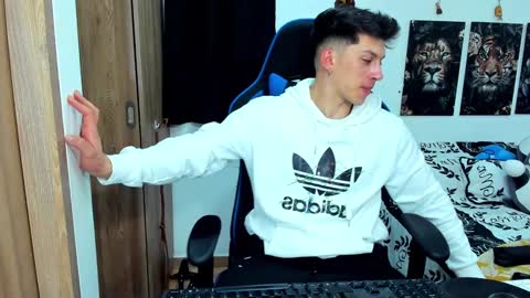 Javier online show from January 23, 5:35 am