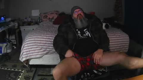 Grand Zaddy or Jay its casual online show from December 7, 5:26 am