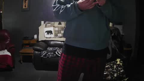 Grand Zaddy or Jay its casual online show from September 8, 4:39 pm