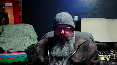 Grand Zaddy or Jay its casual online show from December 9, 7:06 am