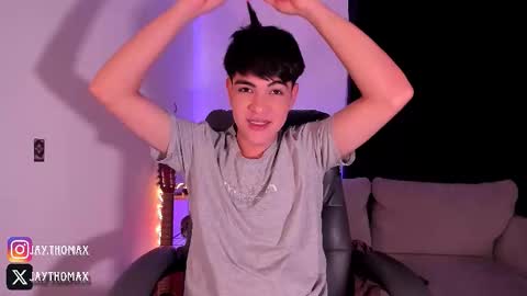 jaythomax online show from September 11, 2:43 am