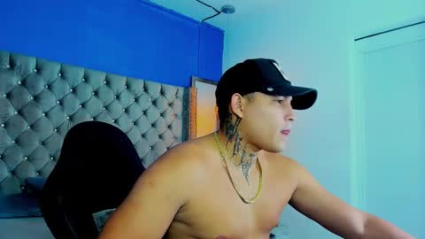 Snapshot of jdaniel_shellby chatting on October 13, 5:46 am jhon online show from October 13, 5:46 am