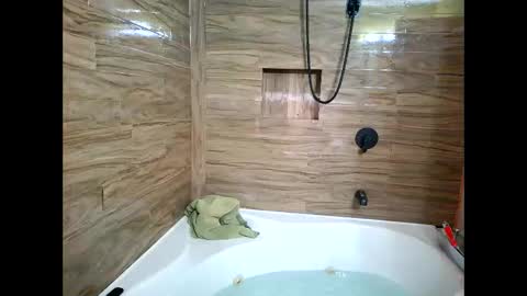 jdog00133 online show from February 5, 11:39 am