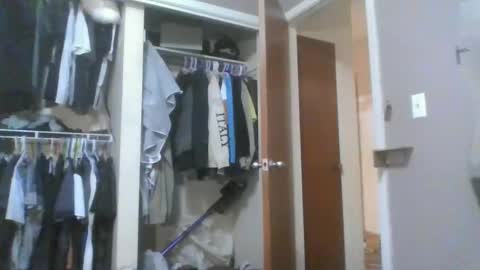 jdog00133 online show from October 30, 3:41 am