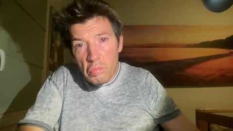 jeanslov online show from February 21, 7:15 pm