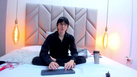 JeffBellfort online show from December 16, 8:49 pm