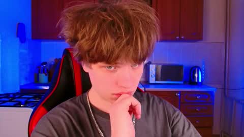 Jeffrey online show from December 21, 2:47 pm