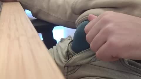 Machine  Sperme  online show from March 1, 3:27 pm