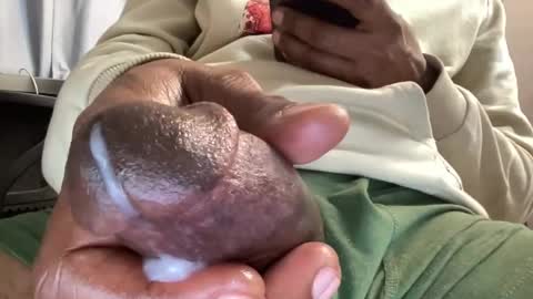 Snapshot of jerking1981 chatting on February 6, 5:46 am jerking1981 online show from February 6, 5:46 am