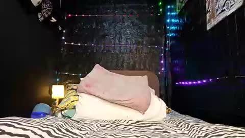 jherry26 online show from September 9, 2:05 pm