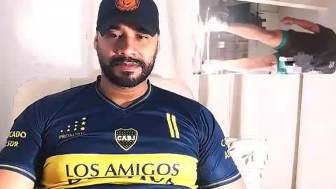 En moreno online show from March 1, 1:55 pm