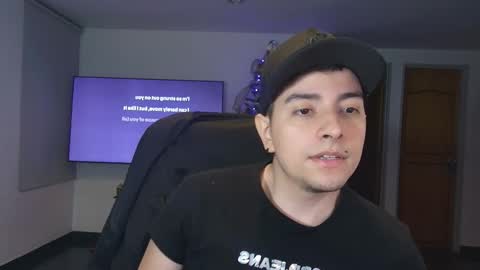 Jhoan Saenz online show from November 18, 4:38 am