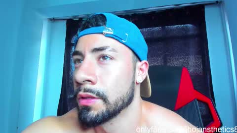 Jhojan Strong  online show from March 18, 5:16 pm