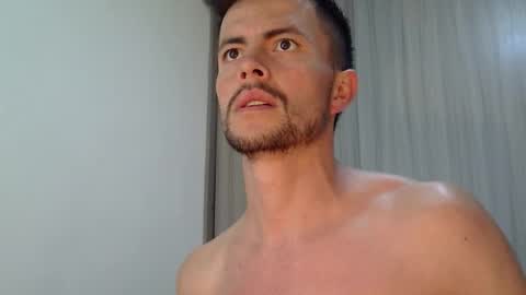   online show from February 5, 7:54 pm