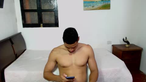 Jhors online show from November 11, 1:54 am