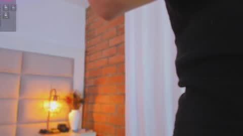 Jhosua Hunt online show from November 8, 4:26 am