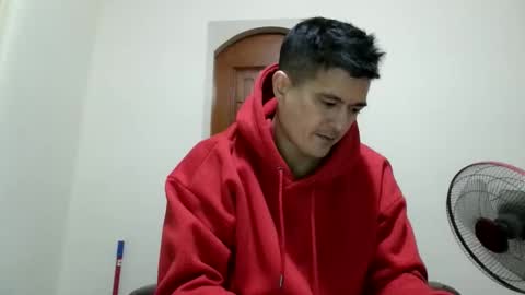 jhwozy online show from December 28, 10:03 am