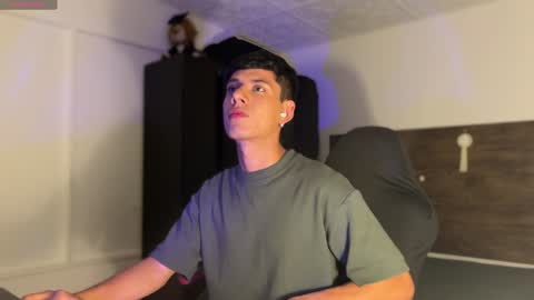 jim_dancer online show from December 26, 11:13 pm