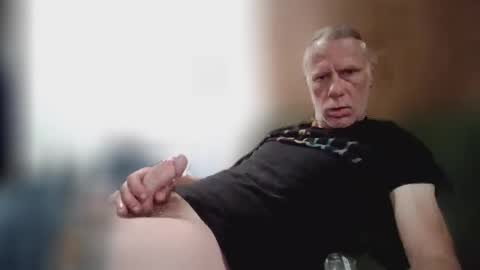 jizzmitten5 online show from November 26, 5:32 am