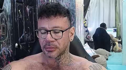 jacobo online show from November 22, 12:43 am